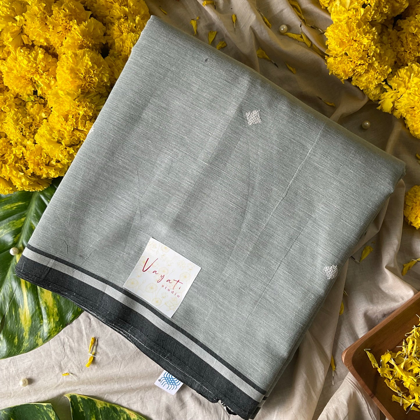 Cotton Grey Dugdugi Saree