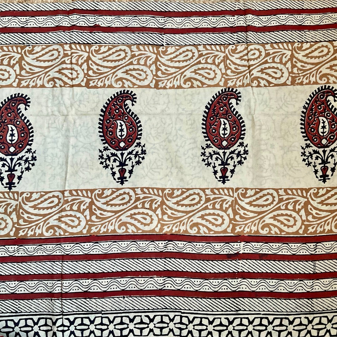 Mulmul Maroon Saree